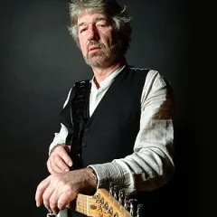 Willy Russell height profile photo
