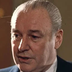 Winthrop Rockefeller height profile photo