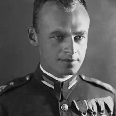 Witold Pilecki height profile photo