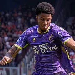 Xavier Mbuyamba height profile photo