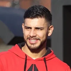 Yair Rodríguez height profile photo