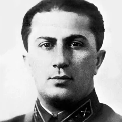 Yakov Dzhugashvili height profile photo