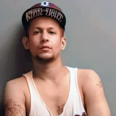 Yama Buddha height profile photo