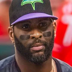 Yandy Díaz height profile photo