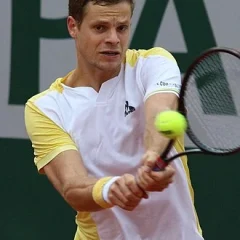 Yannick Hanfmann height profile photo