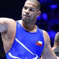 Yasmani Acosta height profile photo