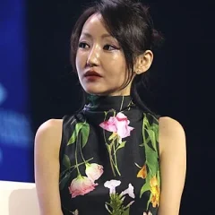 Yeonmi Park height profile photo