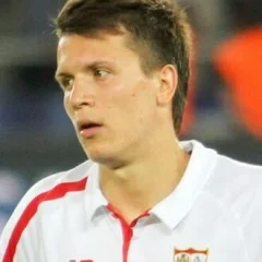 Yevhen Konoplyanka height profile photo