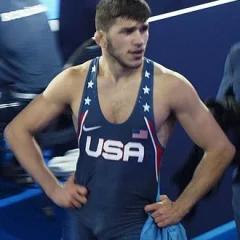 Yianni Diakomihalis height profile photo