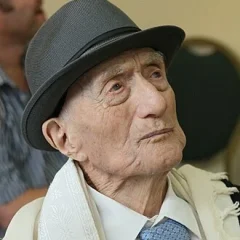 Yisrael Kristal height profile photo