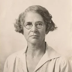 Ynes Mexia height profile photo