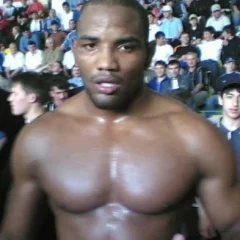 Yoel Romero height profile photo