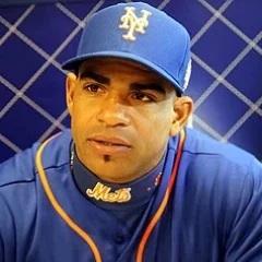 Yoenis Céspedes height profile photo