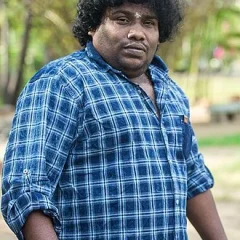 Yogi Babu height profile photo