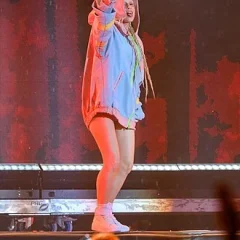 Yolandi Visser height profile photo