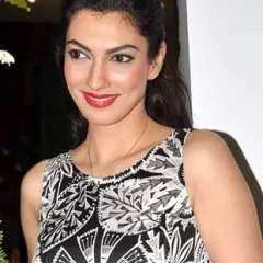 Yukta Mookhey height profile photo