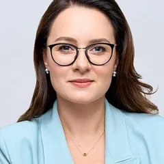 Yulia Svyrydenko height profile photo
