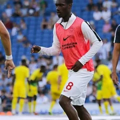 Yves Bissouma height profile photo