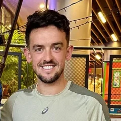 Zach Clough height profile photo