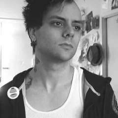 Zak Smith height profile photo