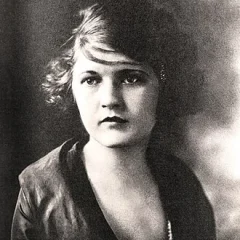 Zelda Fitzgerald height profile photo
