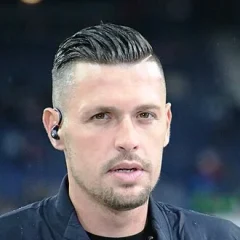 Zlatko Junuzović height profile photo