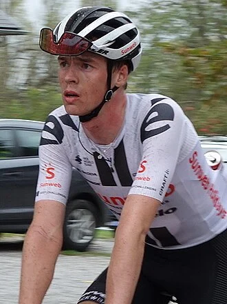 Thymen Arensman height profile photo