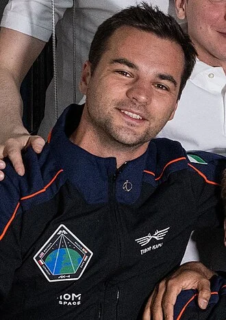 Tibor Kapu height profile photo