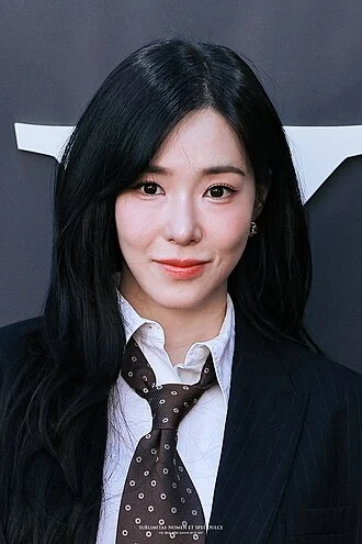Tiffany Young height profile photo