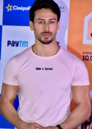 Tiger Shroff height profile photo