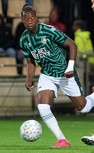 Tijjani Noslin height profile photo