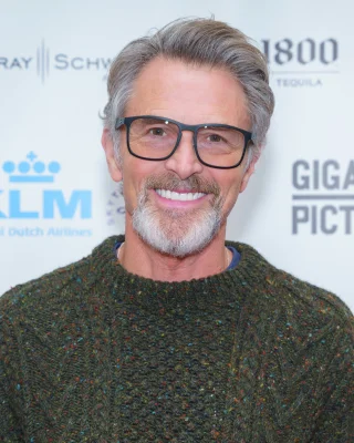Tim Daly height profile photo