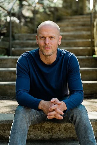 Tim Ferriss height profile photo