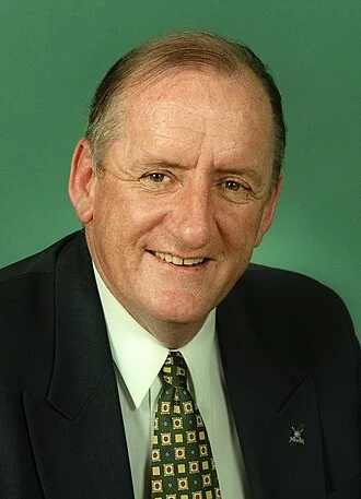 Tim Fischer height profile photo