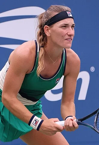 Tímea Babos height profile photo