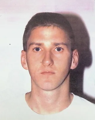 Timothy McVeigh height profile photo