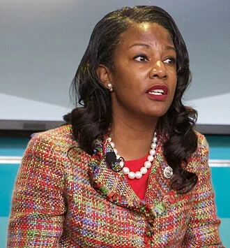 Tishaura Jones height profile photo