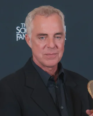 Titus Welliver height profile photo