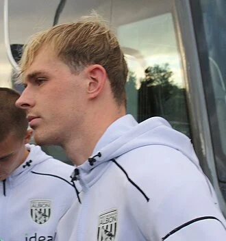 Toby Collyer height profile photo