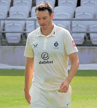 Toby Roland-Jones height profile photo