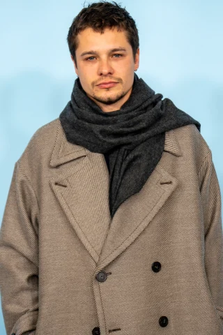 Toby Wallace height profile photo