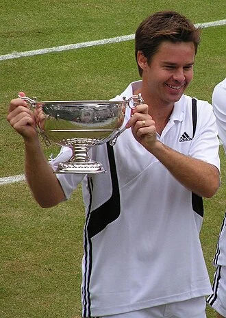 Todd Woodbridge height profile photo