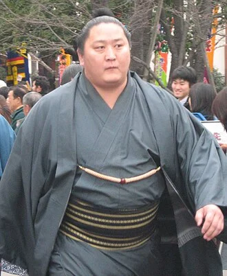 Tokitenkū Yoshiaki height profile photo