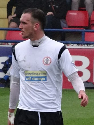 Tom Aldred height profile photo