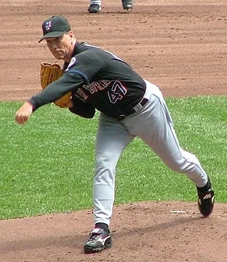 Tom Glavine height profile photo