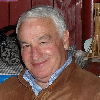 Tom Golisano height profile photo