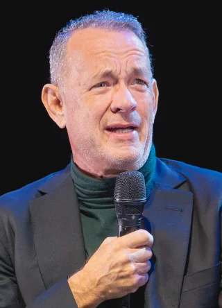 Tom Hanks height profile photo