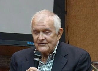 Tom Hatten height profile photo