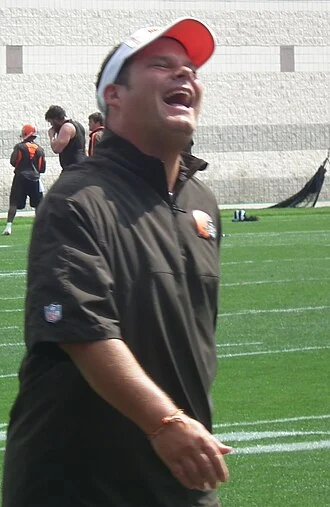 Tom Heckert Jr. height profile photo