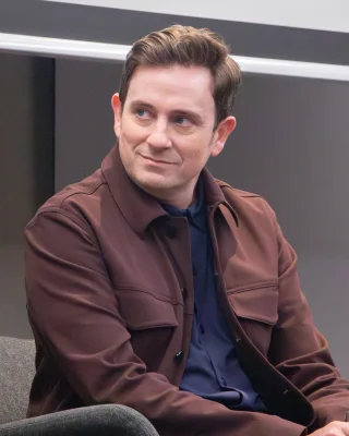 Tom Lenk height profile photo